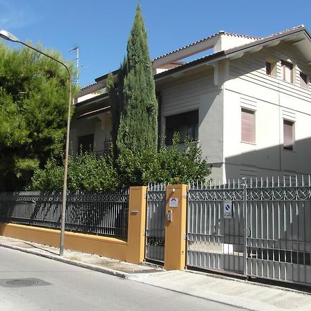 B&B In Villa Civitanova Marche Dış mekan fotoğraf