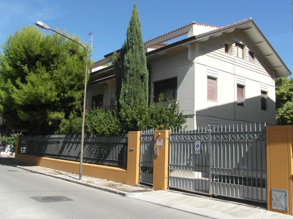 B&B In Villa Civitanova Marche Dış mekan fotoğraf
